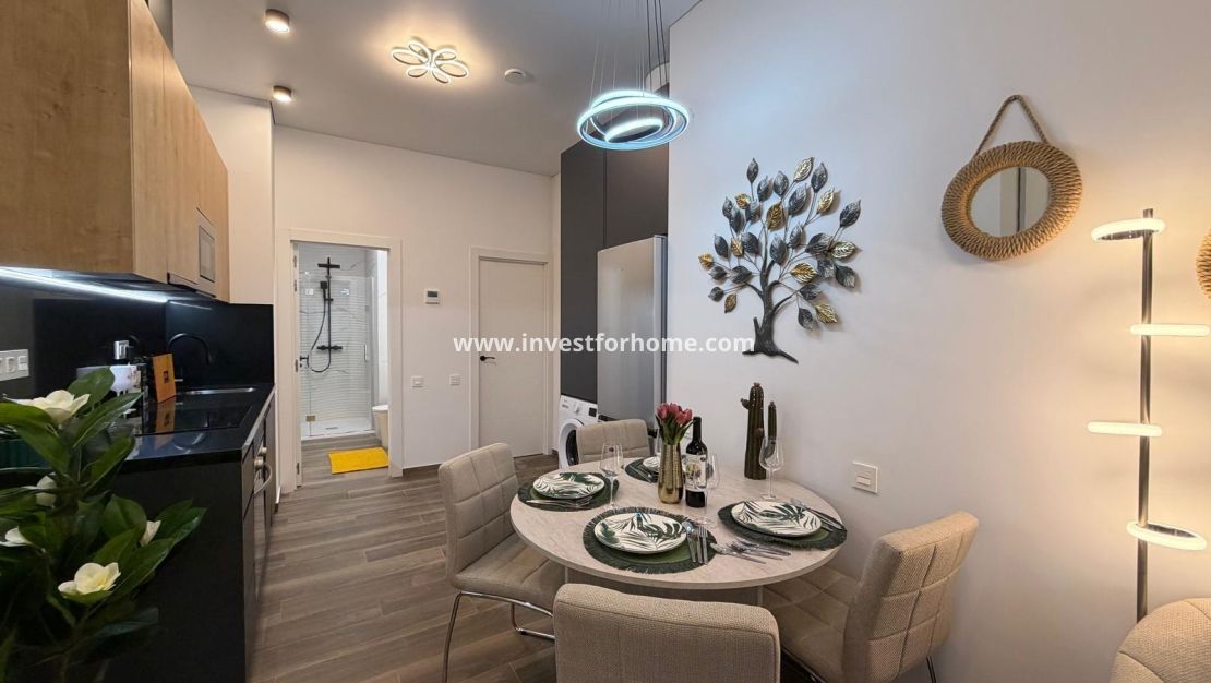 Sale - Apartment - Torrevieja - Centro