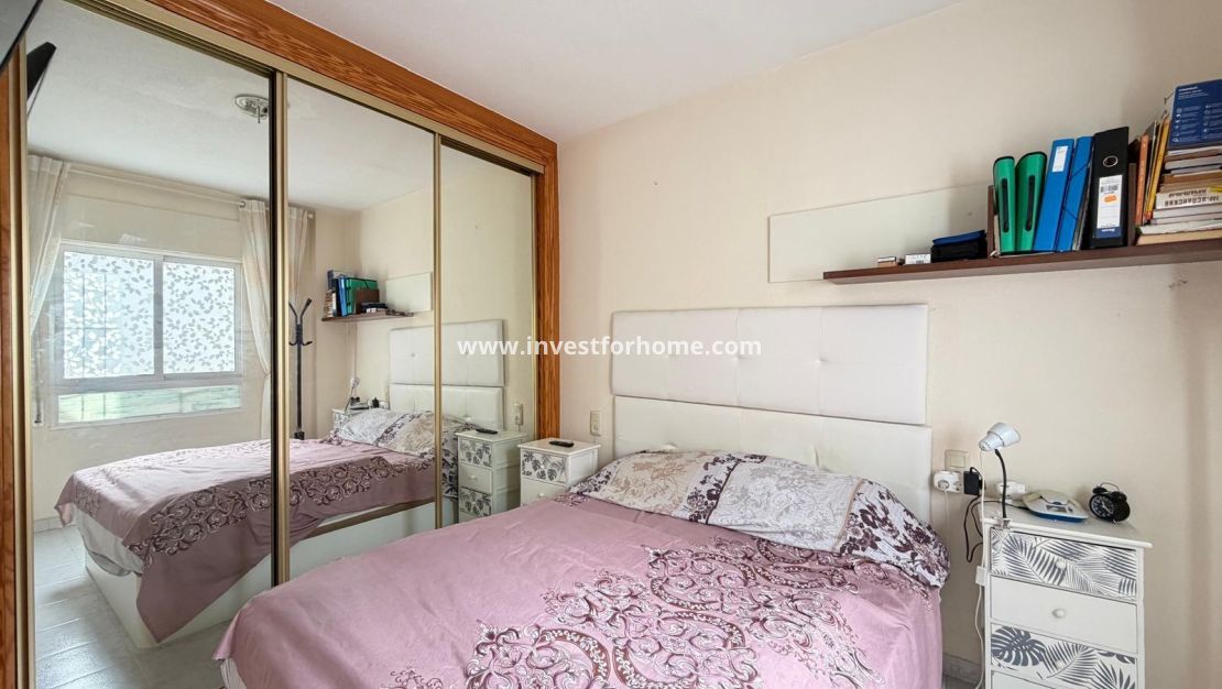 Sale - Apartment - Torrevieja - Centro