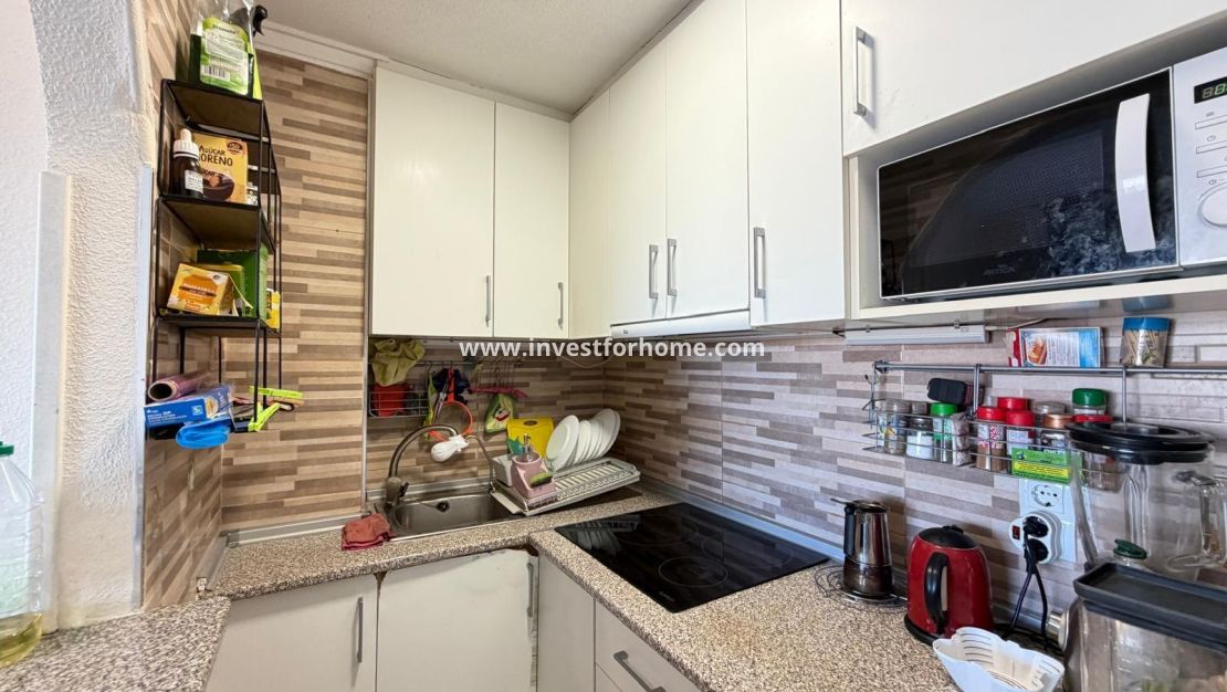 Sale - Apartment - Torrevieja - Centro