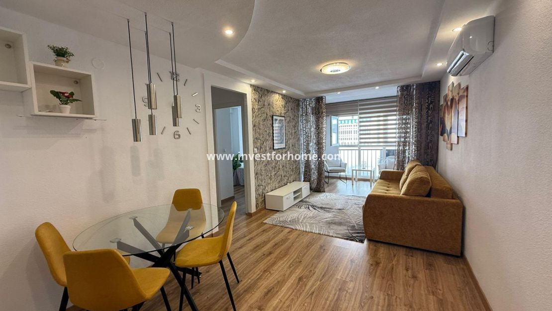 Sale - Apartment - Torrevieja - Centro