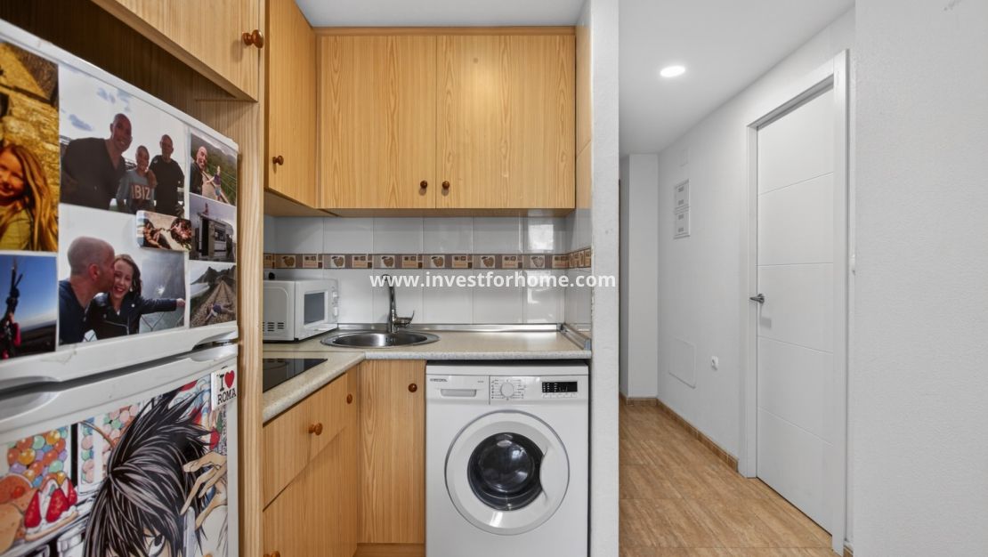Sale - Apartment - Torrevieja - Centro