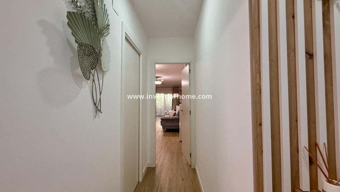 Sale - Apartment - Torrevieja - Centro
