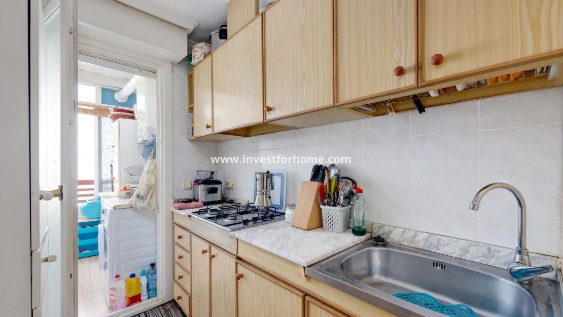 Sale - Apartment - Torrevieja - Centro