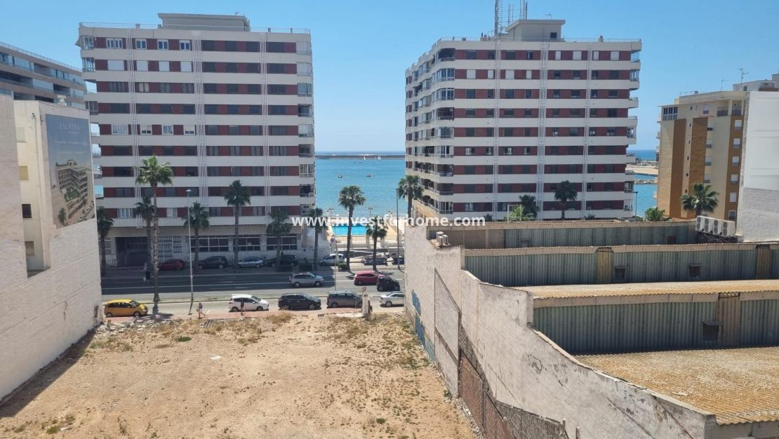 Sale - Apartment - Torrevieja - Centro