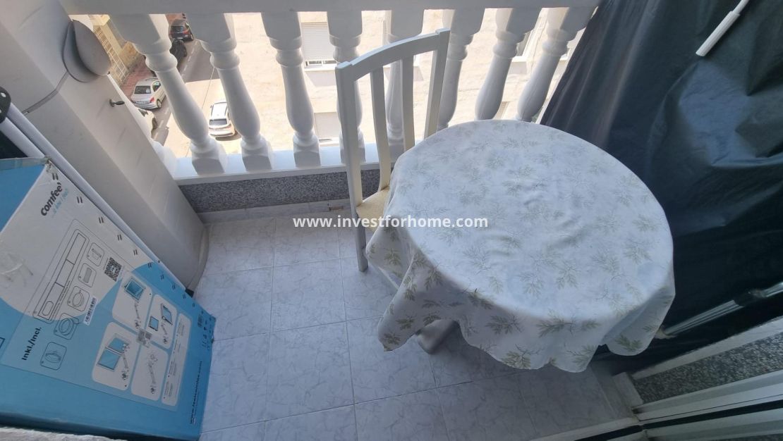 Sale - Apartment - Torrevieja - Centro