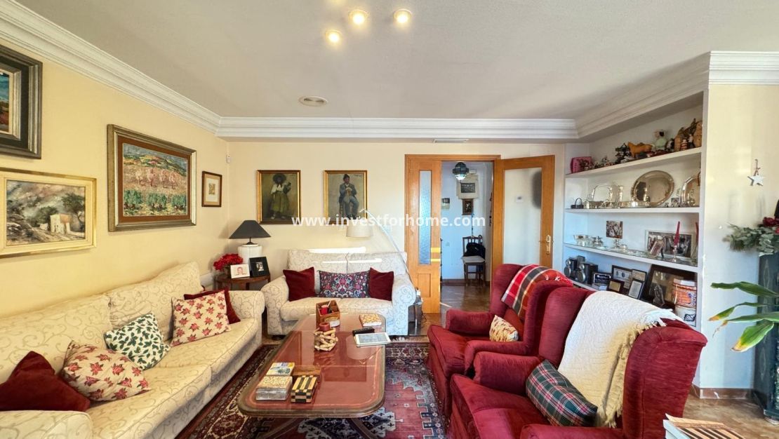 Sale - Apartment - Torrevieja - Centro