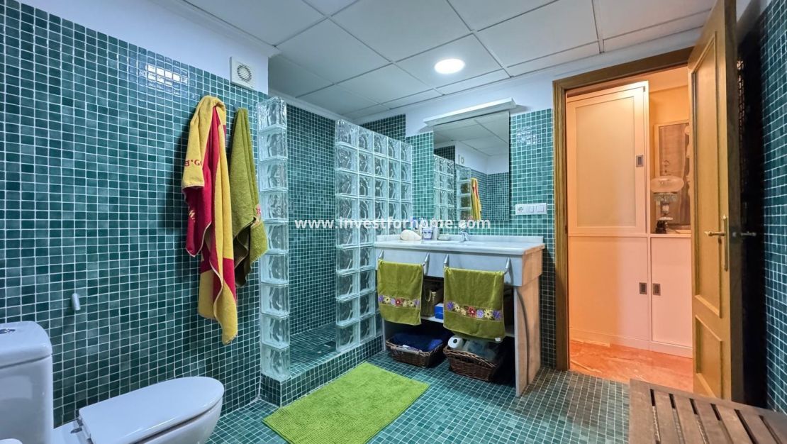 Sale - Apartment - Torrevieja - Centro