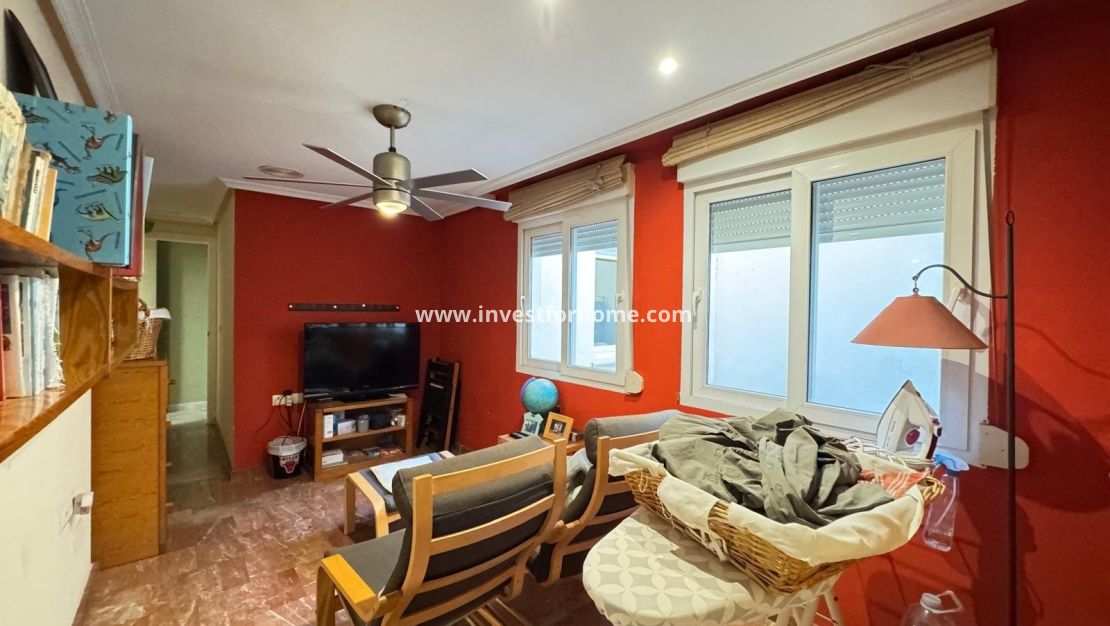 Sale - Apartment - Torrevieja - Centro