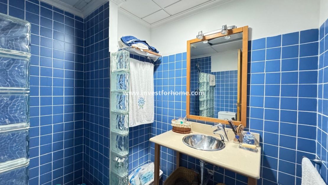 Sale - Apartment - Torrevieja - Centro