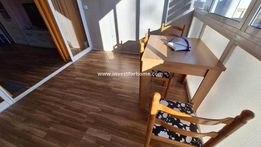Sale - Apartment - Torrevieja - Centro