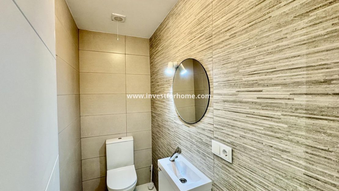 Sale - Apartment - Torrevieja - Centro