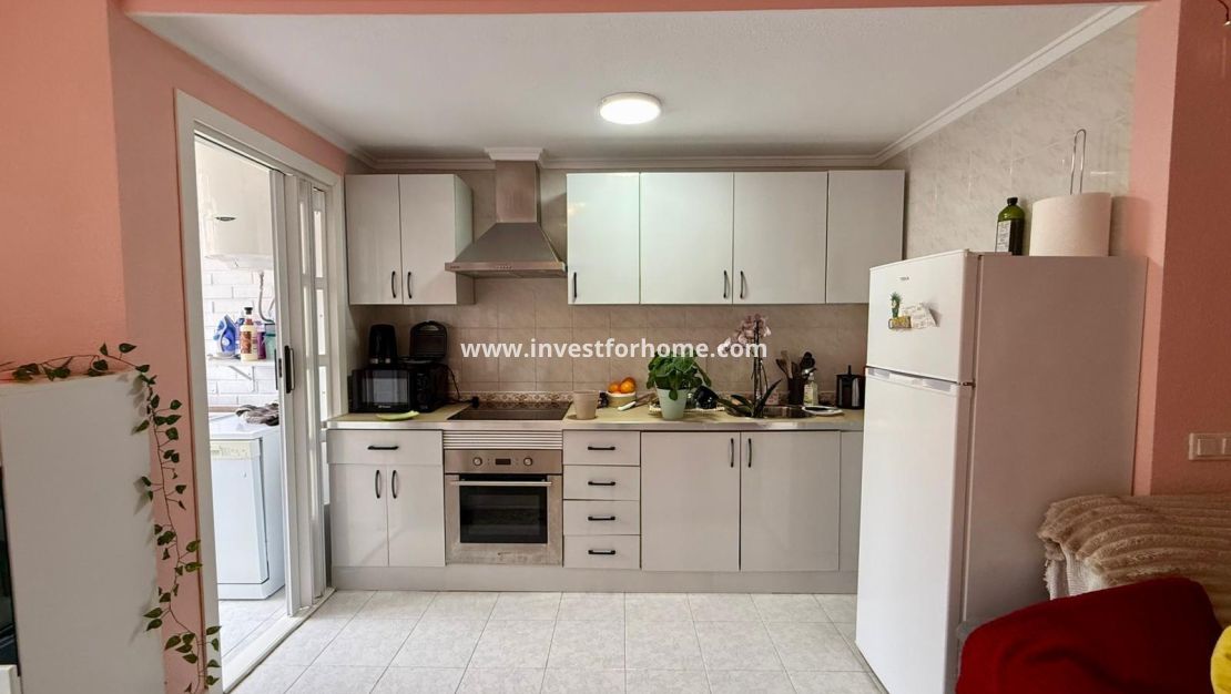 Sale - Apartment - Torrevieja - Centro