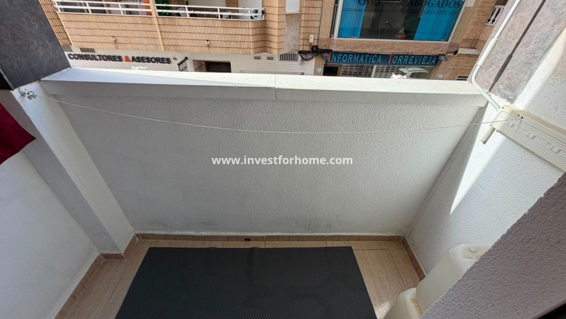Sale - Apartment - Torrevieja - Centro
