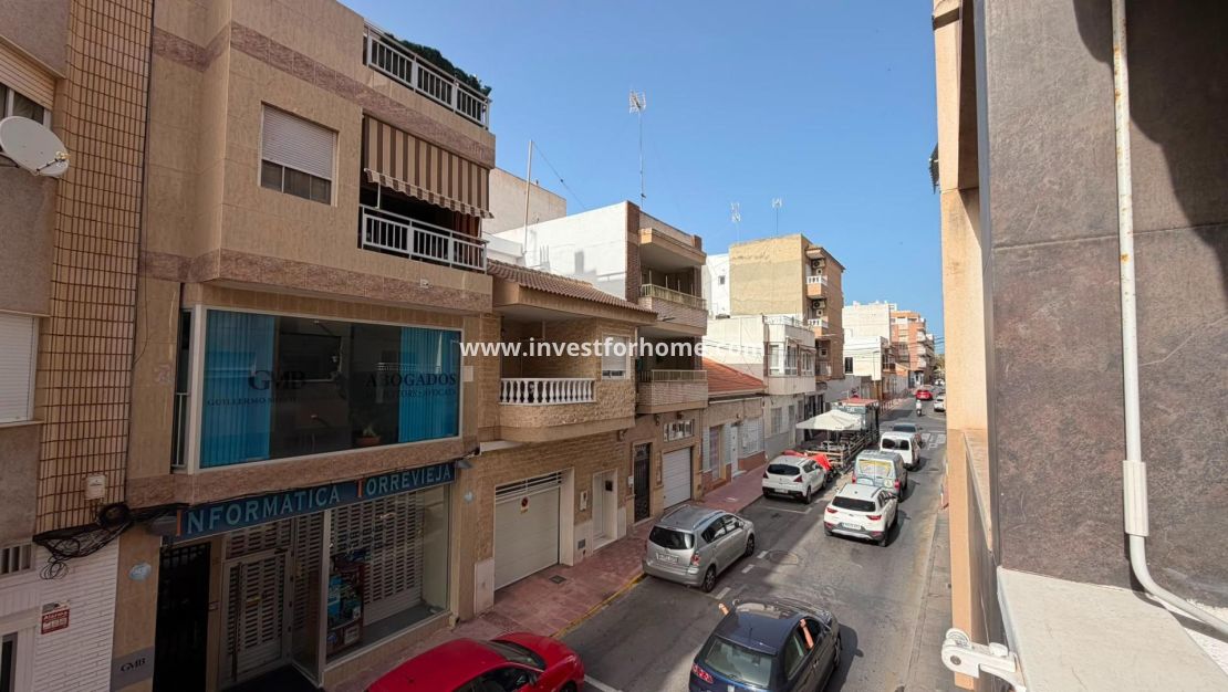 Sale - Apartment - Torrevieja - Centro