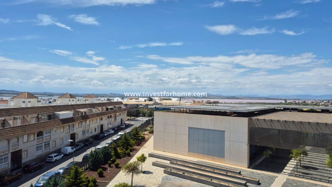Sale - Apartment - Torrevieja - Centro
