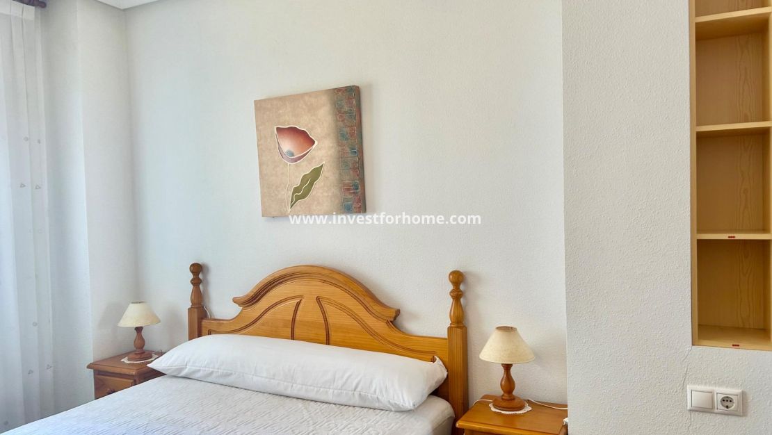 Sale - Apartment - Torrevieja - Centro