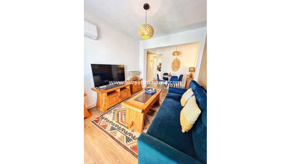 Sale - Apartment - Torrevieja - Centro