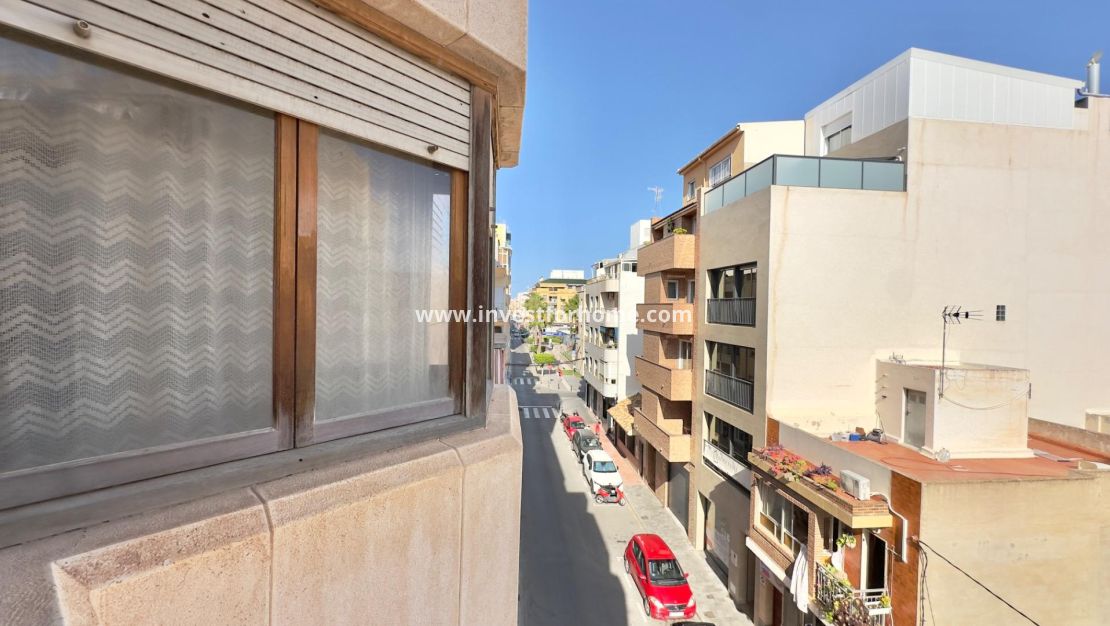 Sale - Apartment - Torrevieja - Centro