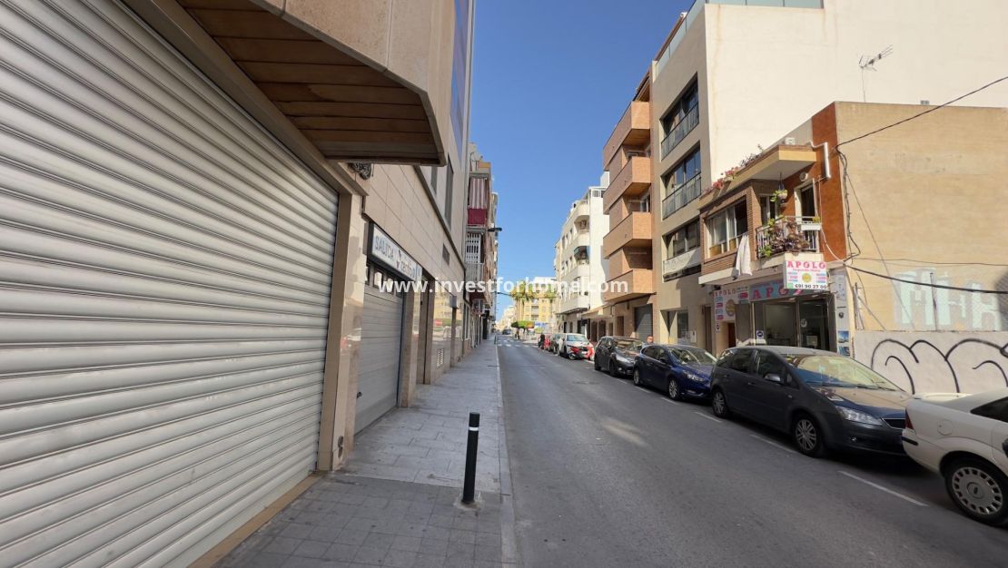 Sale - Apartment - Torrevieja - Centro