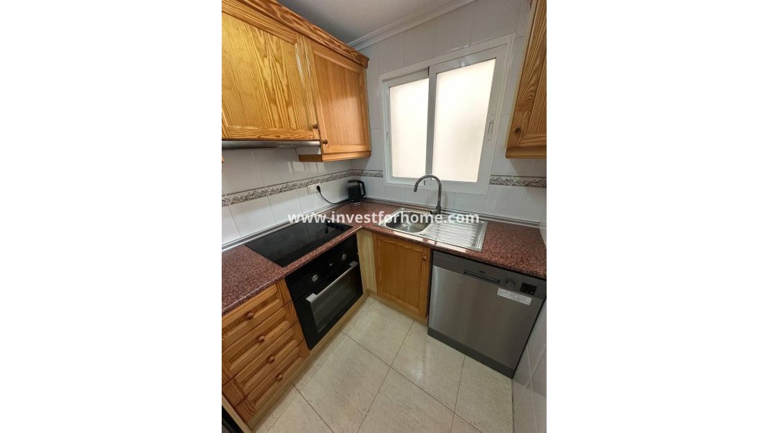 Sale - Apartment - Torrevieja - Centro