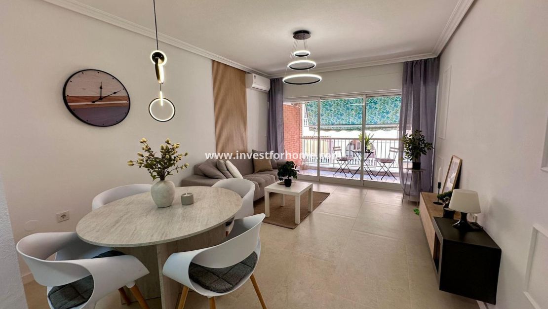 Sale - Apartment - Torrevieja - Centro