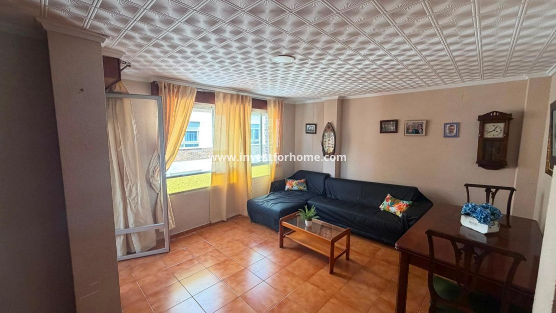 Sale - Apartment - Torrevieja - Centro