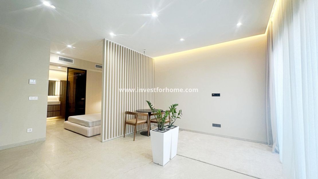 Sale - Apartment - Torrevieja - Centro