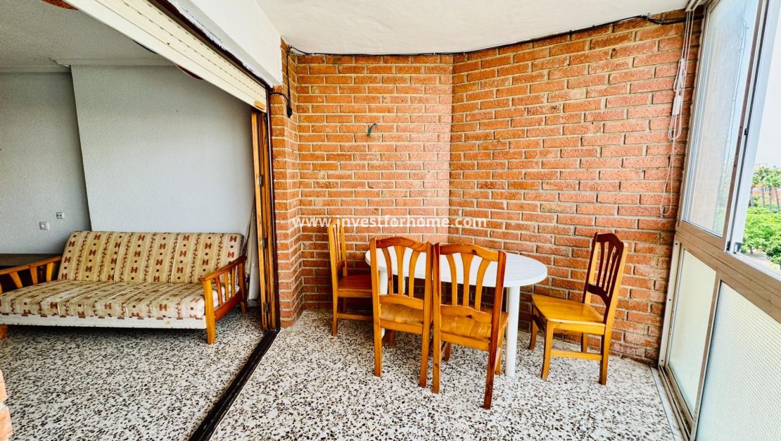 Sale - Apartment - Torrevieja - Centro