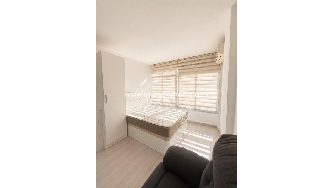 Sale - Apartment - Torrevieja - Centro