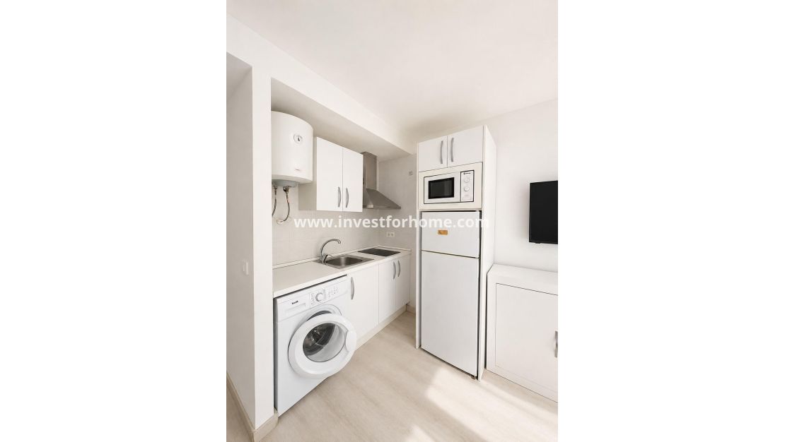 Sale - Apartment - Torrevieja - Centro