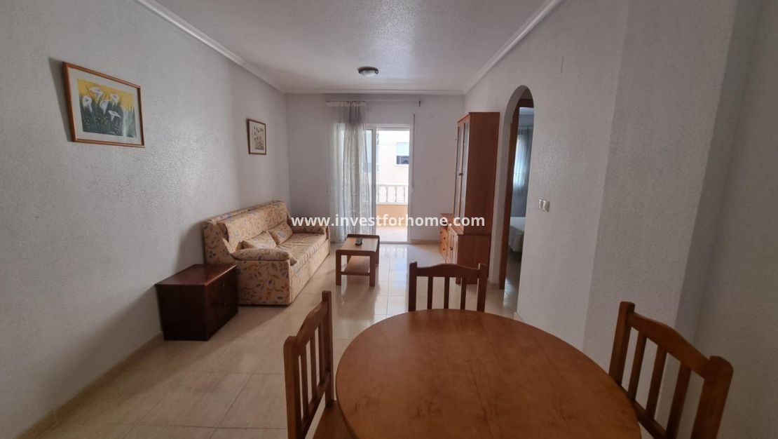 Sale - Apartment - Torrevieja - Centro