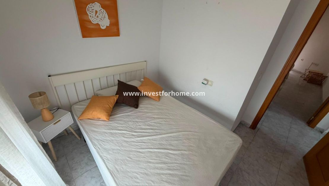 Sale - Apartment - Torrevieja - Centro