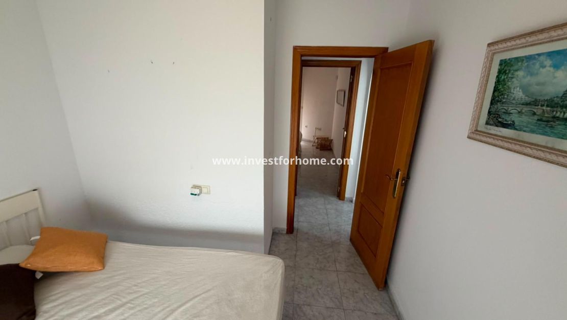 Sale - Apartment - Torrevieja - Centro