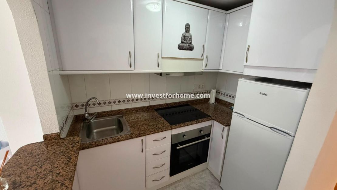 Sale - Apartment - Torrevieja - Centro