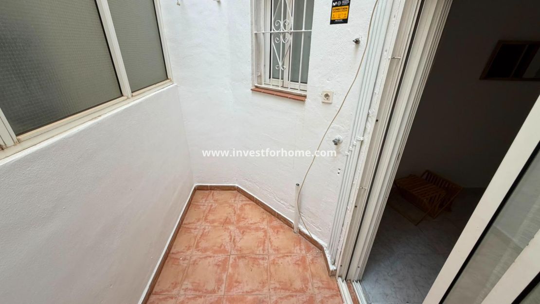 Sale - Apartment - Torrevieja - Centro