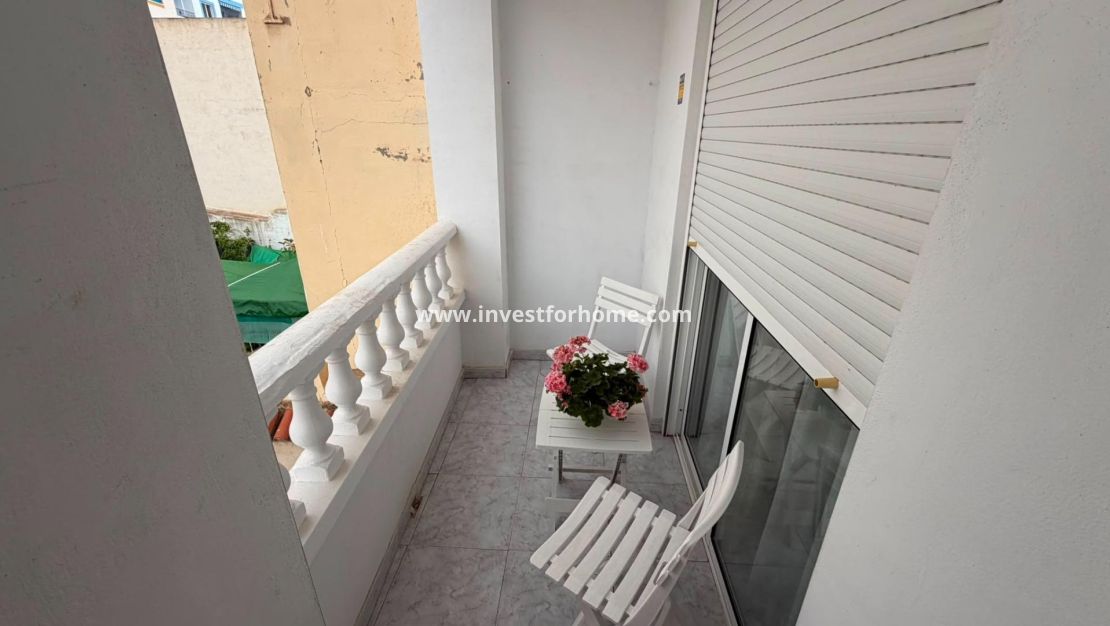 Sale - Apartment - Torrevieja - Centro