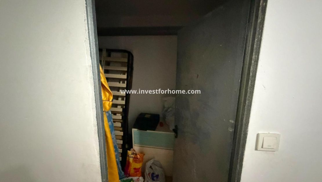 Sale - Apartment - Torrevieja - Centro