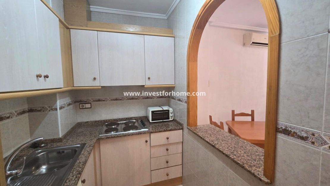 Sale - Apartment - Torrevieja - Centro