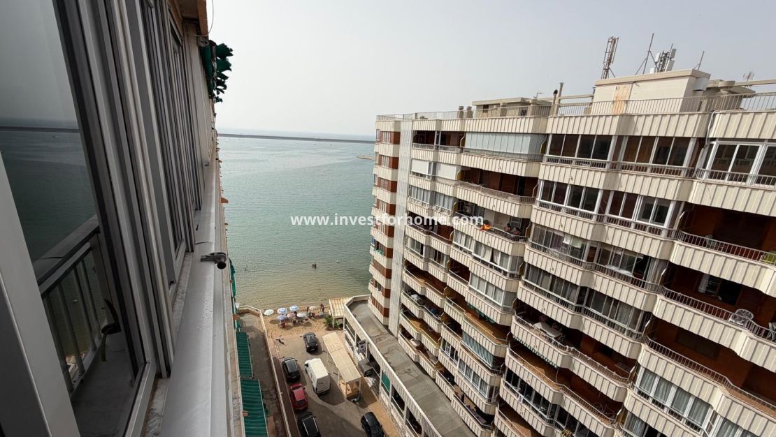 Sale - Apartment - Torrevieja - Centro
