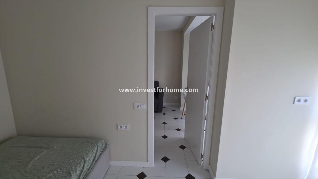 Sale - Apartment - Torrevieja - Centro