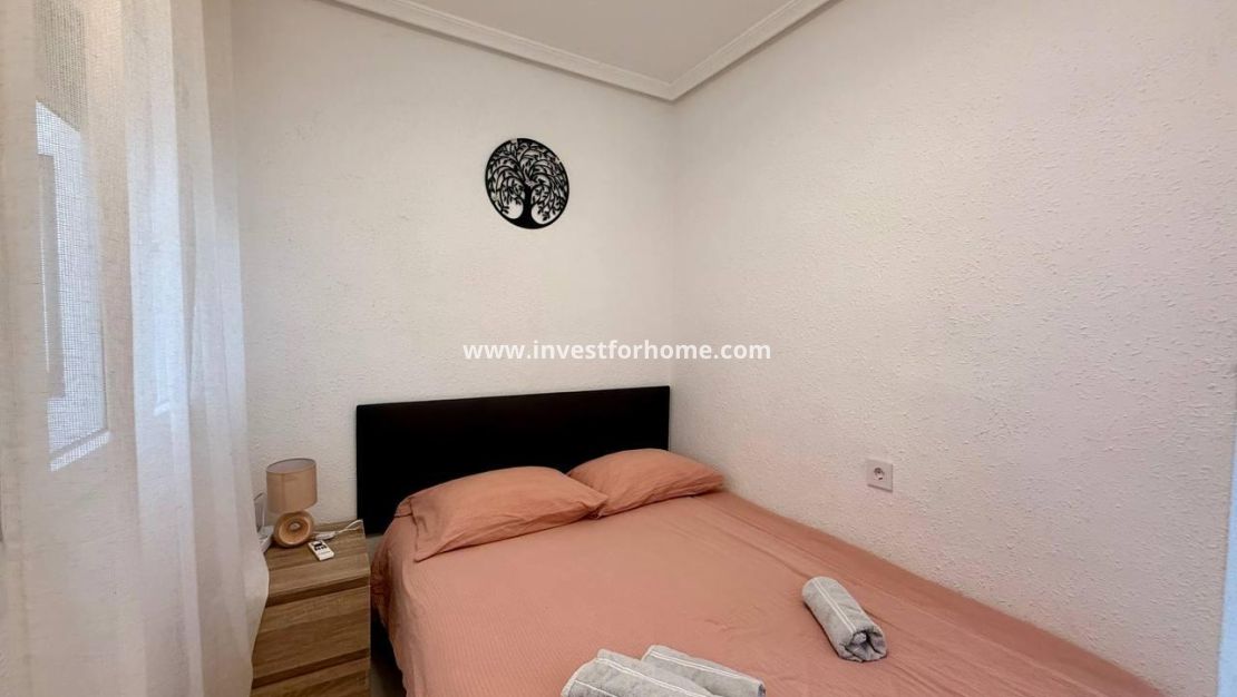 Sale - Apartment - Torrevieja - Centro