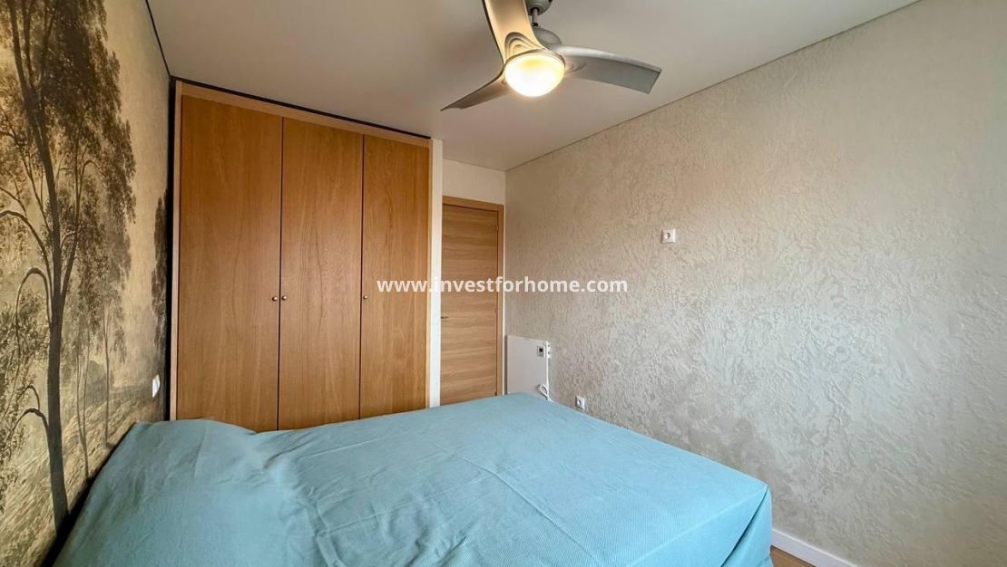Sale - Apartment - Torrevieja - Centro