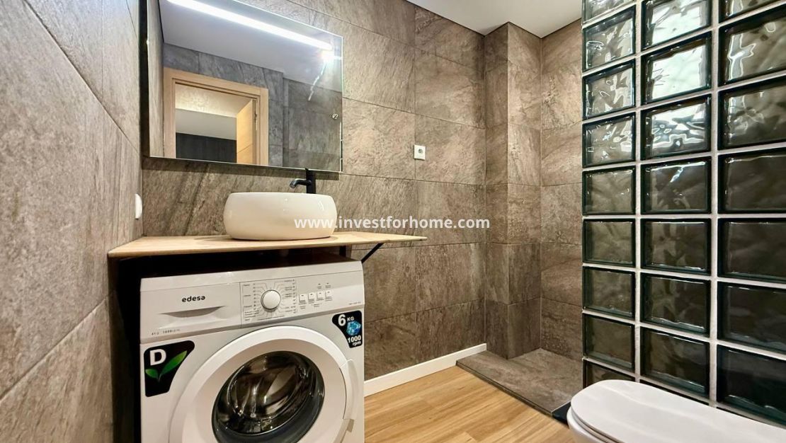 Sale - Apartment - Torrevieja - Centro