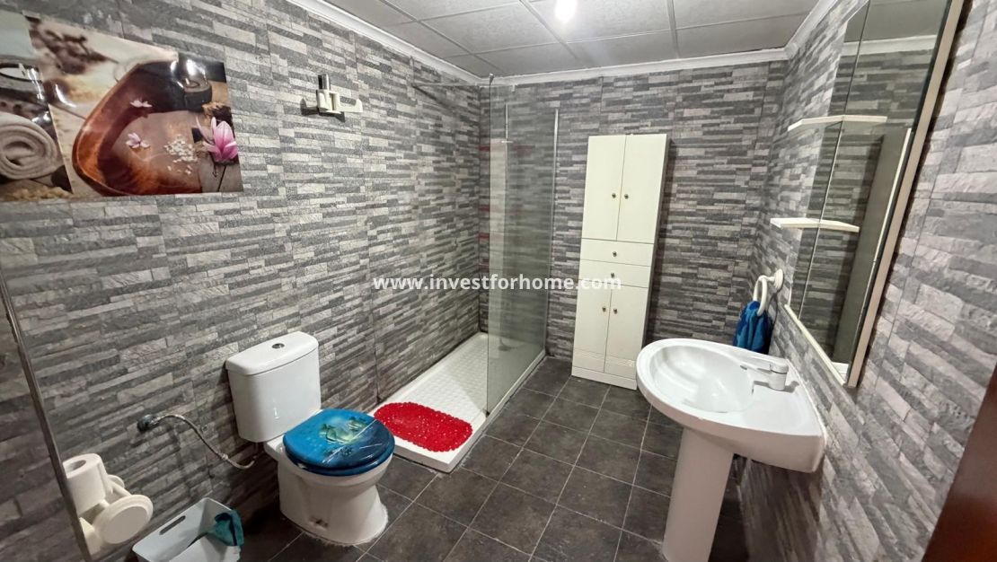 Sale - Apartment - Torrevieja - Centro