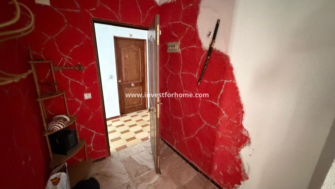 Sale - Apartment - Torrevieja - Centro