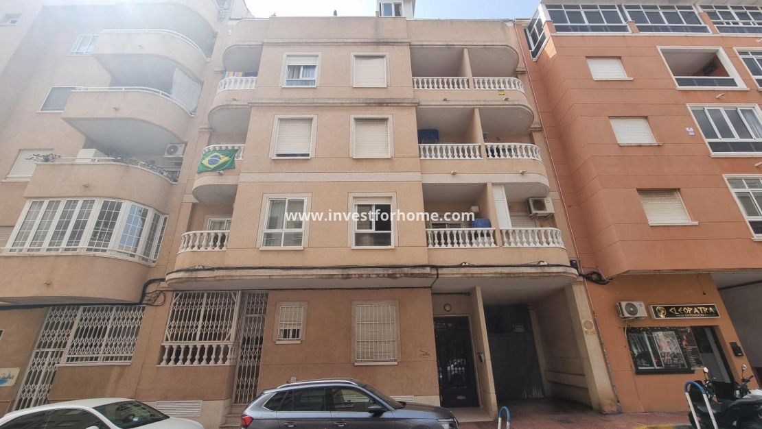 Sale - Apartment - Torrevieja - Centro