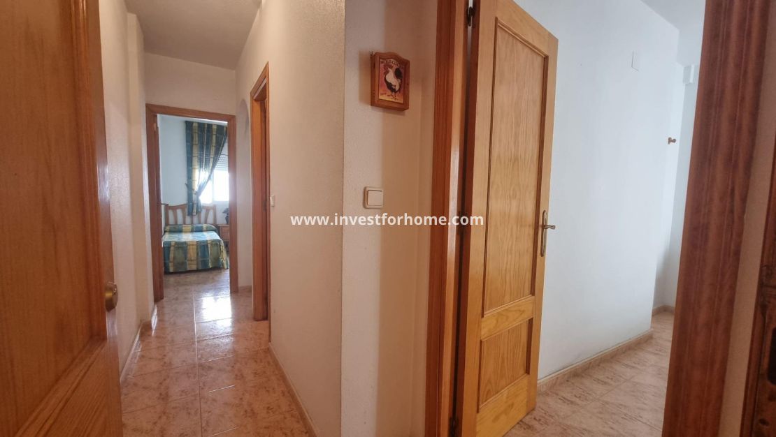 Sale - Apartment - Torrevieja - Centro