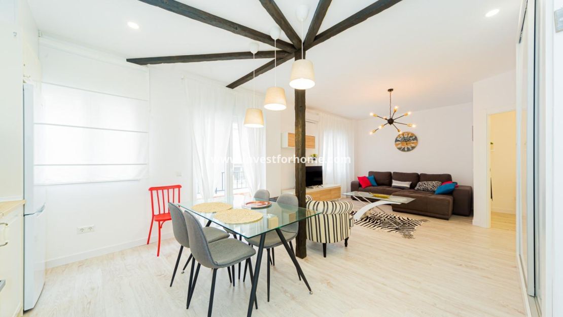 Sale - Apartment - Torrevieja - Centro