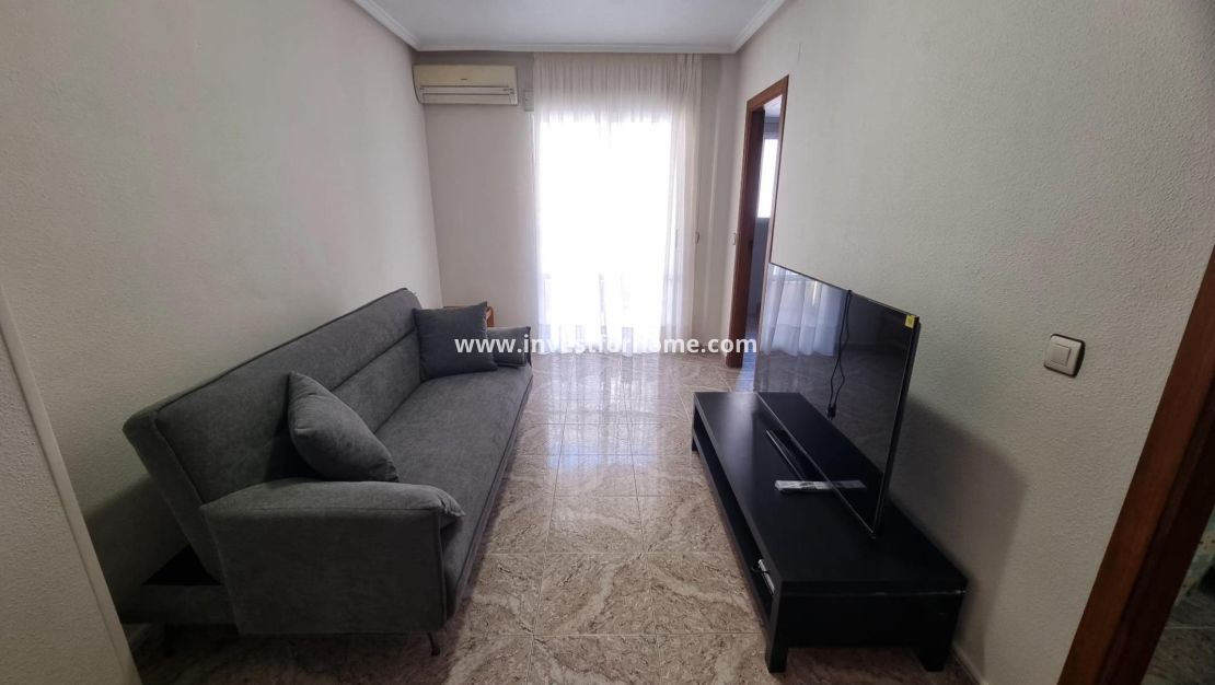 Sale - Apartment - Torrevieja - Centro
