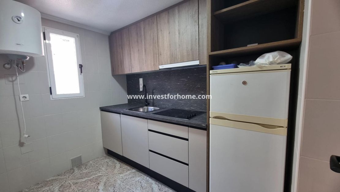Sale - Apartment - Torrevieja - Centro
